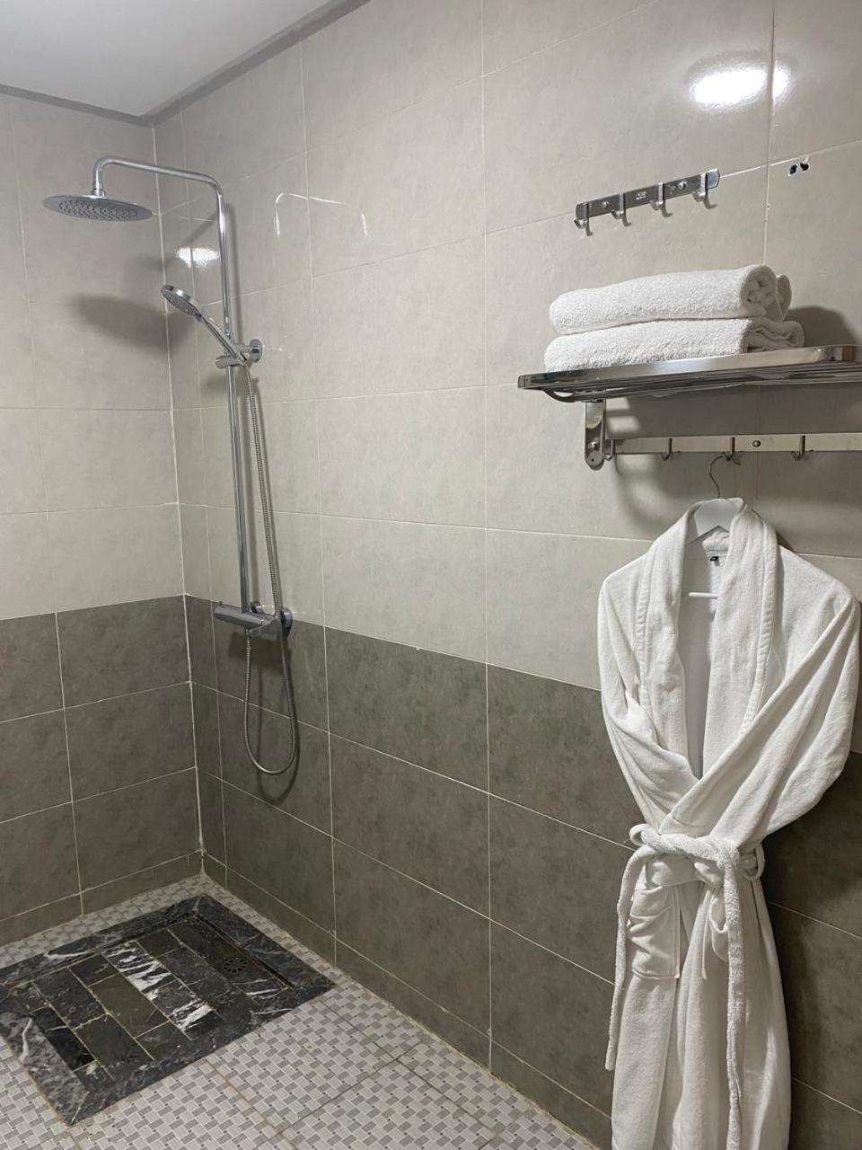Taounate Hotel Golden Star מראה חיצוני תמונה
